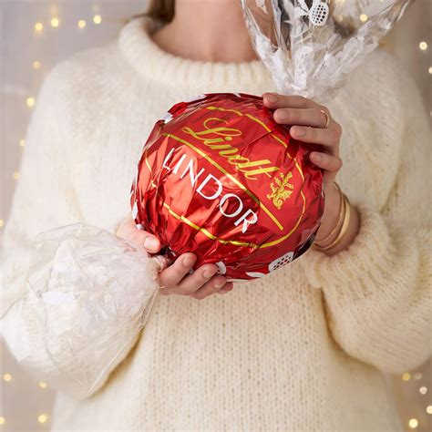 Buy Lindt Lindor Holiday Milk Chocolate Truffle Maxi Ball 88 Oz