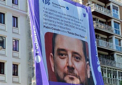 REGIONAL Podemos Despliega Una Pancarta Con La Foto Del Hermano De