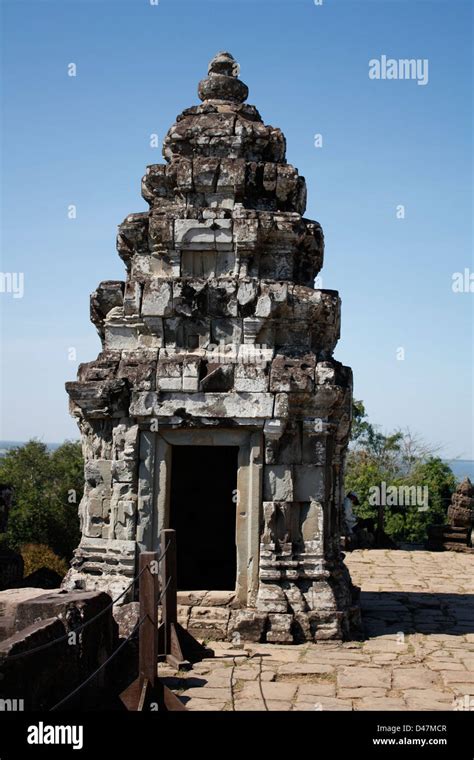 Angkor Wat Temple Ruins Stock Photo - Alamy