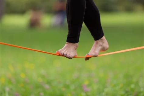 Tightrope lady Stock Photos, Royalty Free Tightrope lady Images | Depositphotos®