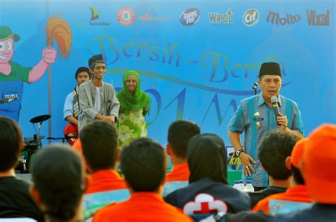 PD DMI Makassar Prakarsai Gerakan Bersih Bersih 1 001 Masjid DMI