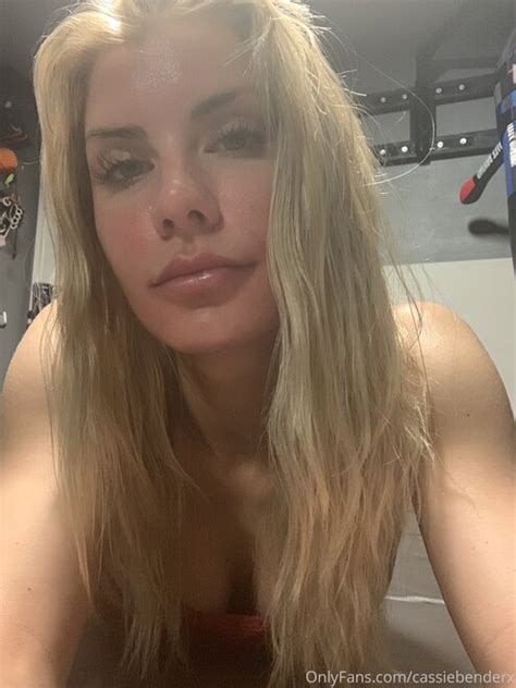 Cassiebenderfit P2 Of 2 2021 03 03 2045768451 Porn Pic