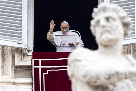 Papa recuerda a la chica del Vaticano 40 años después Unionradio net