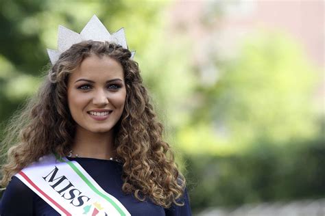 Schönheitswettbewerb In Italien Rai Verbannt Miss Italia Aus Programm