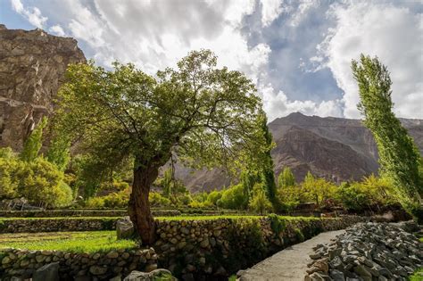 Capturing Breathtaking Landscape Photography in India.