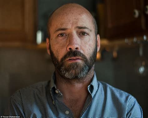 Photographer Gets NAKED And Then Snaps Pictures Of His Models In Nude Series Daily Mail Online