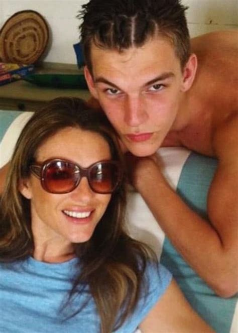 Elizabeth Hurley Back To Her Busty Best In Sizzling Cheetah Print Bikini Extra Ie