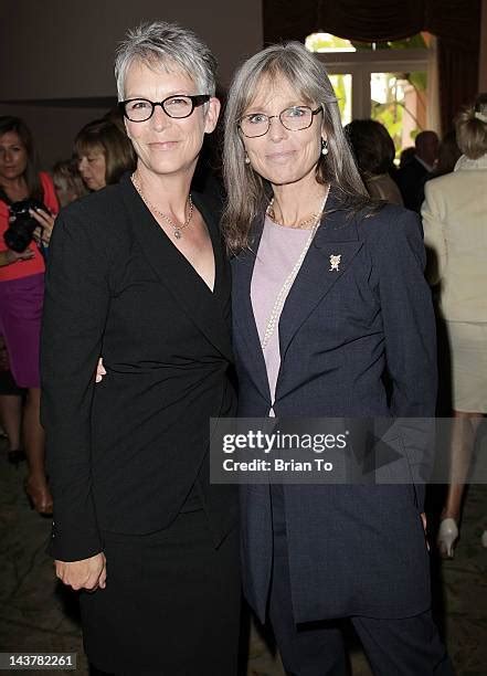 Jamie Lee Curtis Sister Photos and Premium High Res Pictures - Getty Images