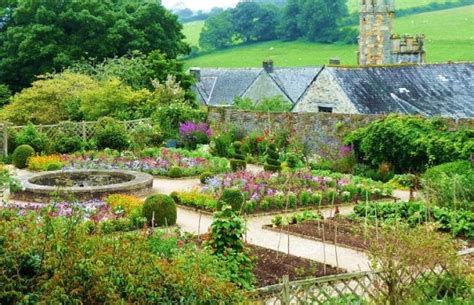 Buckland Abbey & Gardens, near Yelverton & places to stay - Great ...