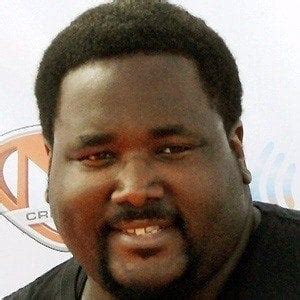 Quinton Aaron - Age, Family, Bio | Famous Birthdays