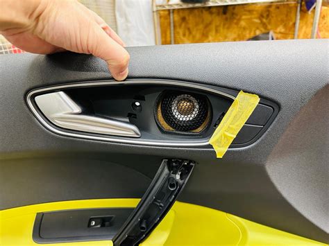 AUDI純正BOSEサウンドのスピーカー交換音質改善の方法のご紹介 その アウディA 純正ボーズ センタースピーカー交換編 HOT WIRED ホットワイヤード オフィシャル