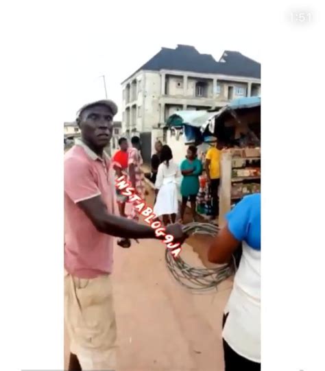 Man Strips Naked As Electricity Officials Disconnect His Light Crime Nigeria