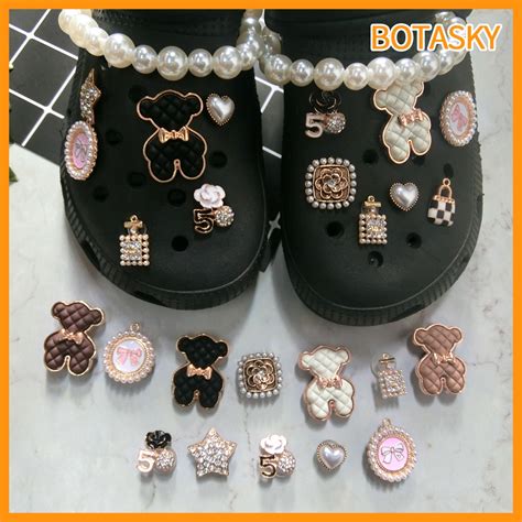 Crocs Jibbitz Bear Collection Crocs อุปกรณ์เสริมรองเท้า Diy Shopee