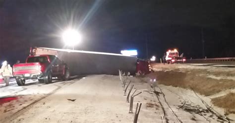 Overturned Tractor Trailer Slows Traffic On Parkway North Cbs Pittsburgh