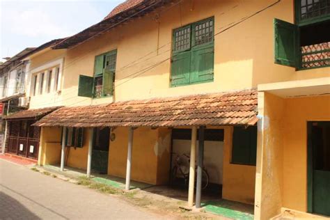 Fort Kochi Jewish Town On Foot By Tuk Tuk And Public Bus Getyourguide