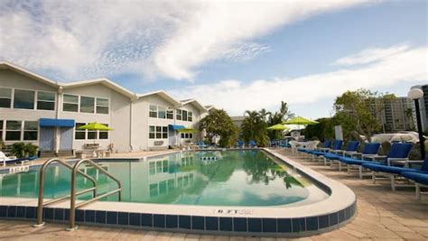 Dolphin Inn Resort in Fort Myers Beach, FL | Expedia