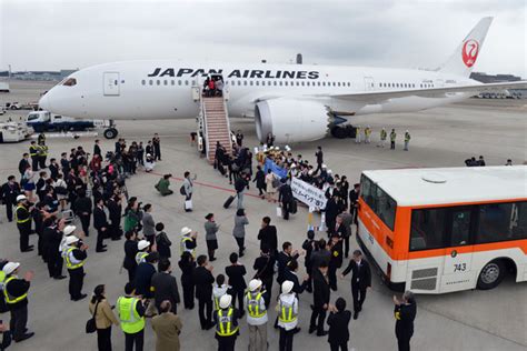 Jalボストン行き初便787、今はzipairで活躍 写真特集・jal 787就航10周年2機並び