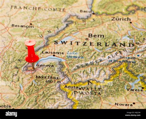 Ginebra Suiza Fijada En Un Mapa De Europa Fotograf A De Stock Alamy