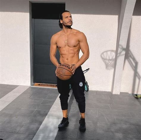 Photo Pierre Jean Cabri Res Torse Nu Et Muscl Sur Instagram