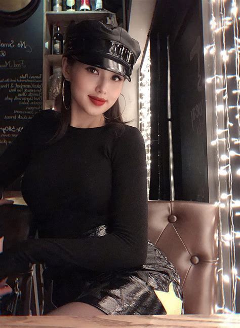 Sang Ch Nh C A Lo T Hot Girl I U Sao C Th Vi N M N T I Th