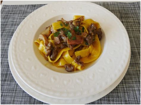 Tagliatelle Funghi E Salsiccia Ricetta Di Misya