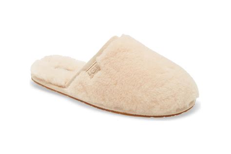 Ugg Black Friday Sale Best Ugg Slippers Deal Footwear News