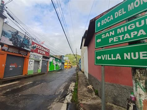 Bloqueos En San Miguel Petapa Villa Nueva Y Villa Canales