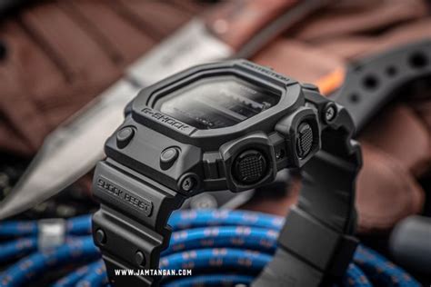 Casio G Shock GX 56BB 1 GX 56BB 1DR King Kong Solar Powered WR 200M