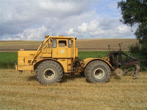 The K 700A Russian К 700 is a four wheel drive heavy duty tractor