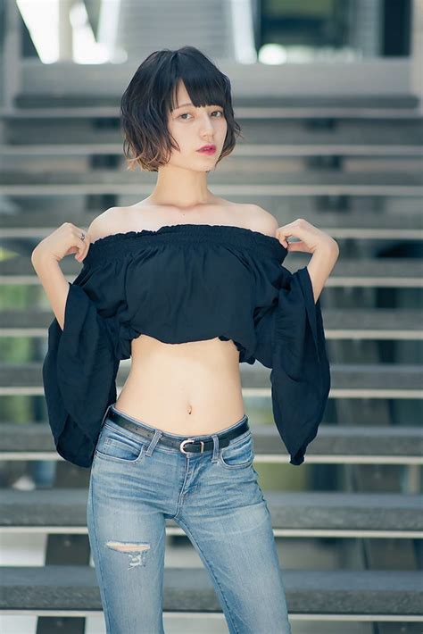 ヘソフェチが悶絶するエキゾチック美人「やね」さん やね 美人 Beautiful モデル Model へそ エキゾチック 「お