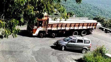 Load Lorry And Car Bus Crossing 9th Hairpin Bend Dhimbam Ghat Road Youtube