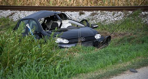 Troje Mrtvih U Tragediji Djevojka Tek Dobila Voza Ku Djeca Nisu Bila