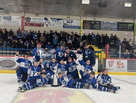 Les Draveurs M B Remportent Le Tournoi Provincial Mont Laurier