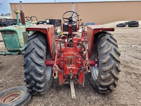 Ihfarmall 706 Tractor