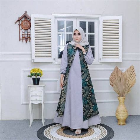 Gamis Batik Modern Kombinasi Untuk Berbagai Acara