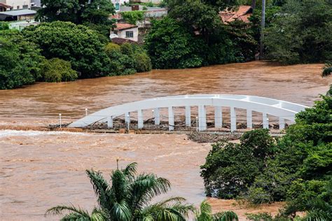 Em Anos Preju Zos Causados Pelas Chuvas Foram De R Bilh Es