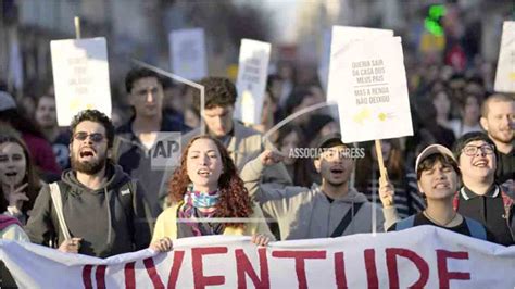 Milhares de pessoas protestam em todo o país pelo direito à habitação