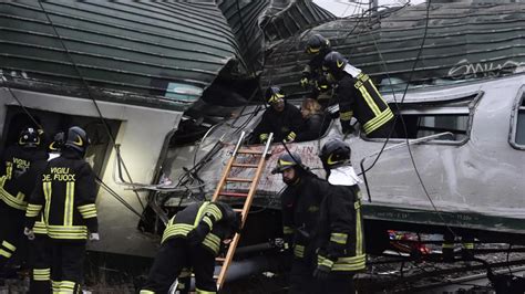 Tres Muertos Y 100 Heridos Por El Descarrilamiento De Un Tren En Milán