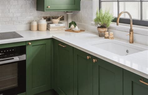 12 Green Kitchen Paint Color Ideas to Recreate for a Lively Space