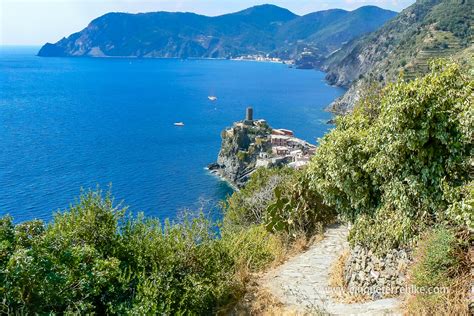 The Azure Trail: Corniglia - Vernazza