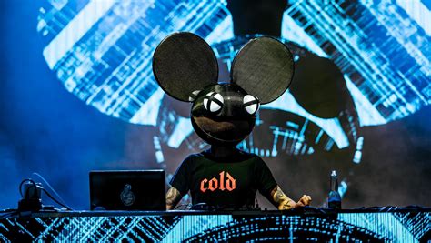 Iflyer Deadmau5 デッドマウス、メジャーなフェスでの事前録音セット使用について「知ったことか。誰が気にするんだ、とにかく