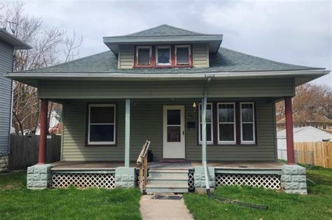 Th St Moline Il Mls Qc Redfin