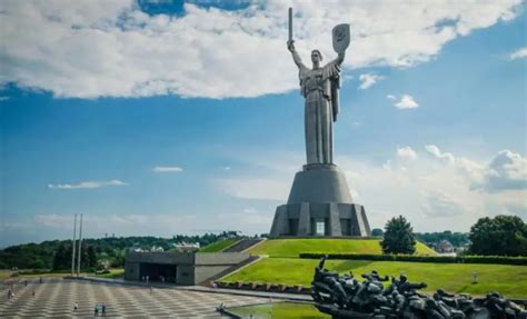 Most Visited Monuments in Ukraine l Famous Monuments in Ukraine