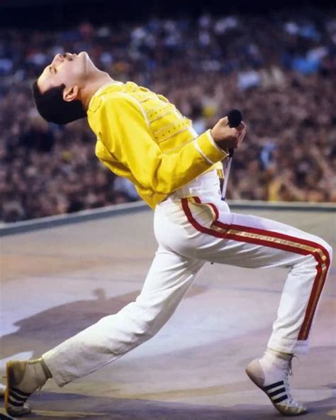 Freddie Mercury Cause of Death His Biography, Parents, Songs, & Fact