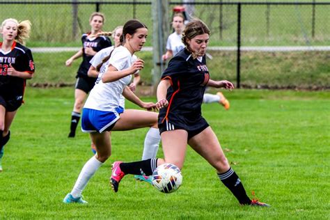 Fenton Soccer Earns Two Weekday Victories Sports Coverage For Fenton