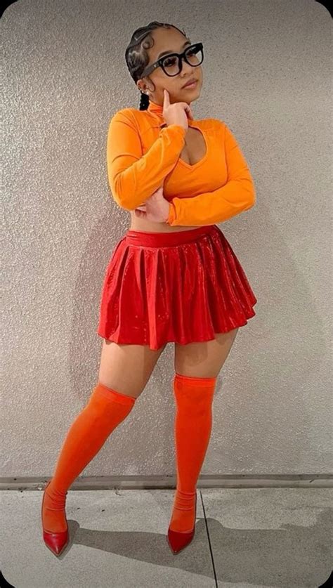 Velma Dinkley | Cosplay outfits, Halloween costume outfits, Classy ...