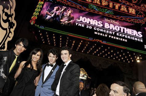 demi lovato and jonas brothers - Demi Lovato and Jonas Brothers Photo ...