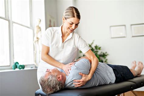 Physical Therapist Vs Chiropractor Mpower Physical Therapy