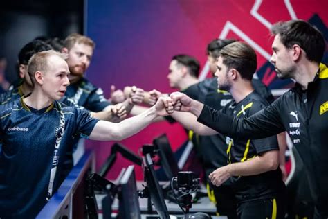 NAVI проиграла Liquid на BLAST Premier Fall Finals 2022 по CS GO