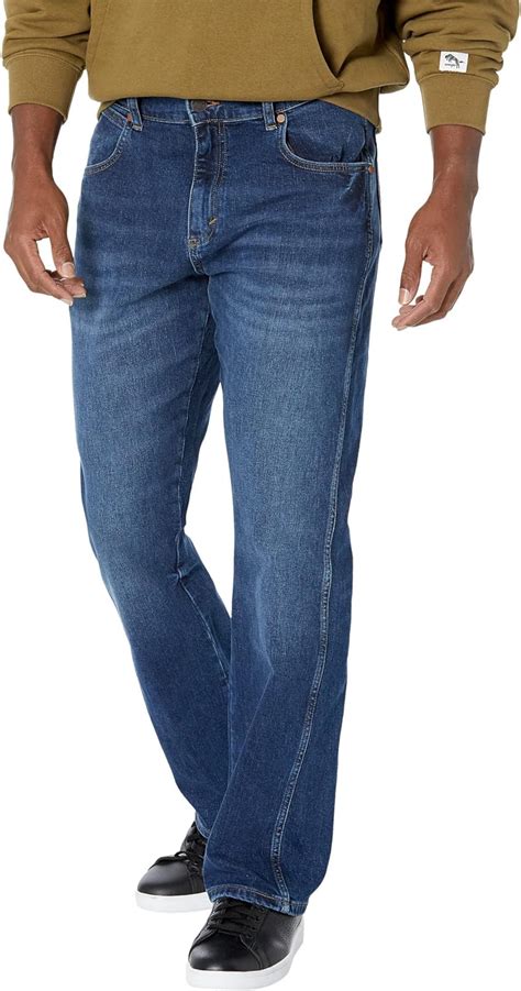 Wrangler Men S Retro Relaxed Fit Boot Cut Jean At Amazon Mens Clothing